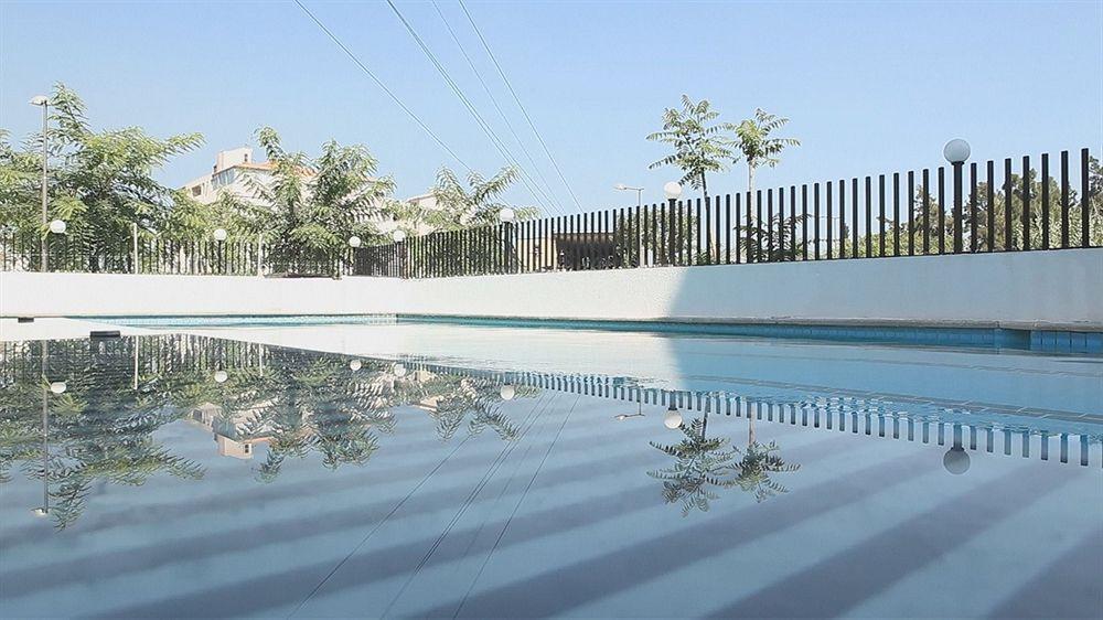 Queens Land Hotel Jounieh Kültér fotó