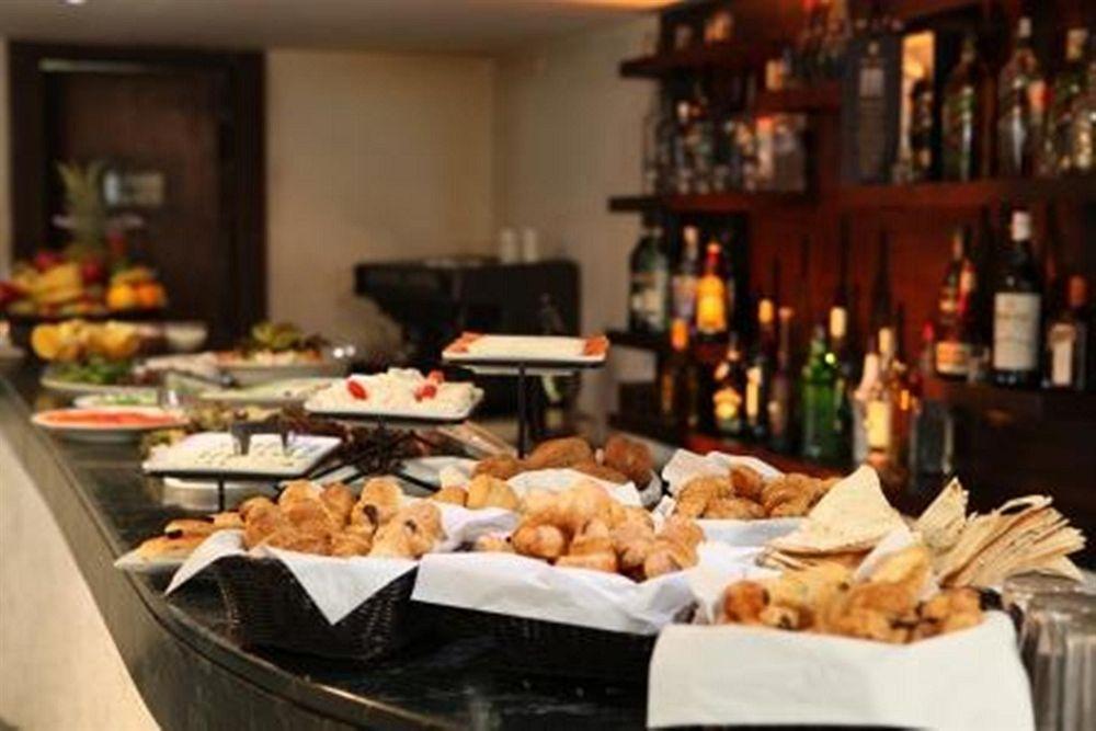 Queens Land Hotel Jounieh Kültér fotó