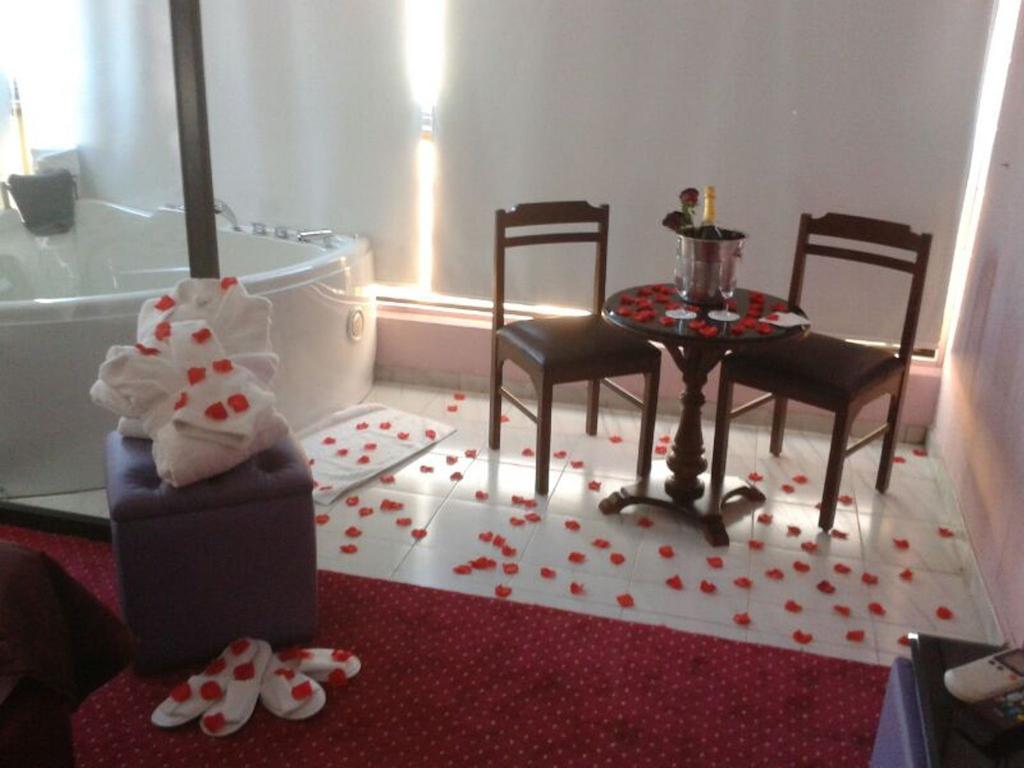 Queens Land Hotel Jounieh Kültér fotó